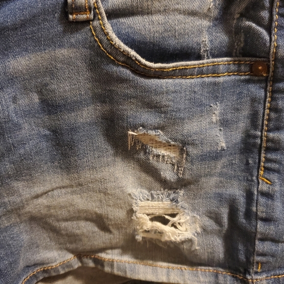 Arizona Shorts - Picture 5 of 6